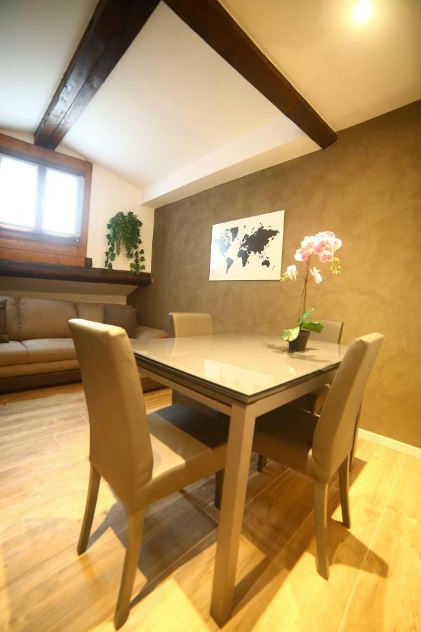 Ferienwohnung Garibaldi Fifty Attic Near Duomo Mailand Exterior foto